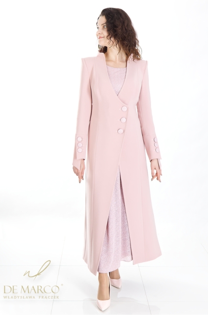 Ekskluzywny różowy płaszcz do stylizacji wyjściowych wizytowych od ulubionej projektantki Pierwszej Damy RP Władysławy Frączek DE Marco