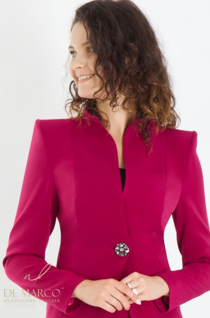 The most fashionable business stylizations for occasional business occasions in dark magenta. Tailor made by De Marco