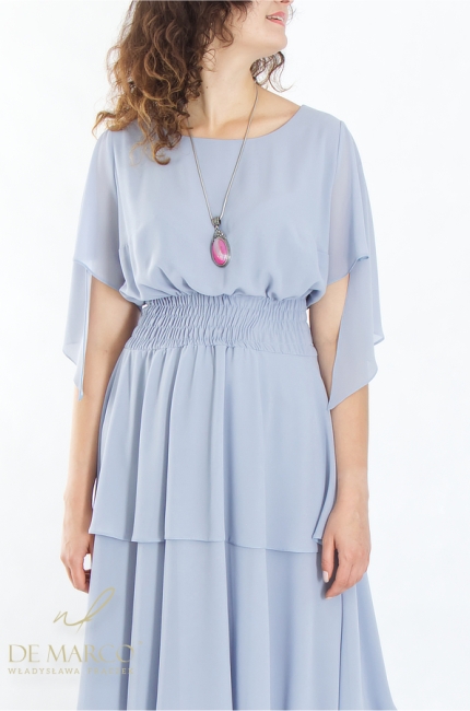 Smooth chiffon cocktail dresses for the summer in subdued colors. De Marco online store
