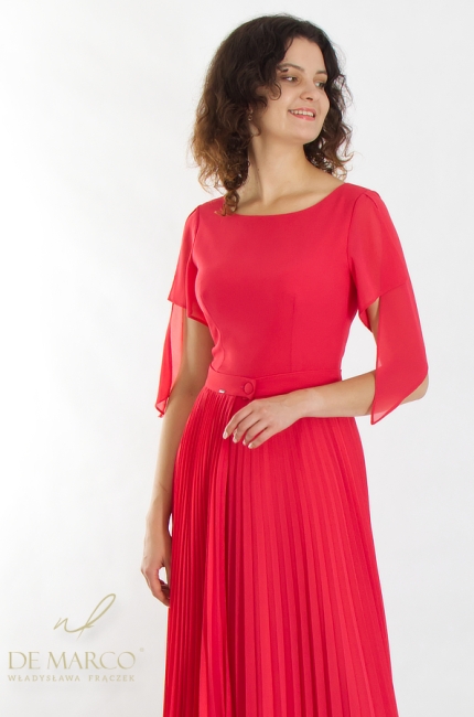 Romantyczna wyszczuplająca sukienka koktajlowa w kolorze malinowej czerwieni. Sklep internetowy szycie na miarę De Marco