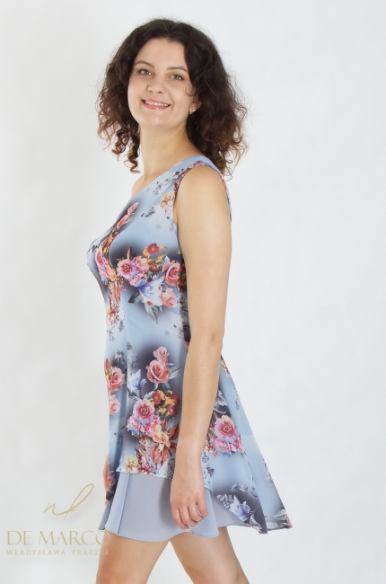 Szyta w Polsce mini sukienka szyfonowa na jedno ramię De Marco. Szycie na miarę szycie pasowane De Marco