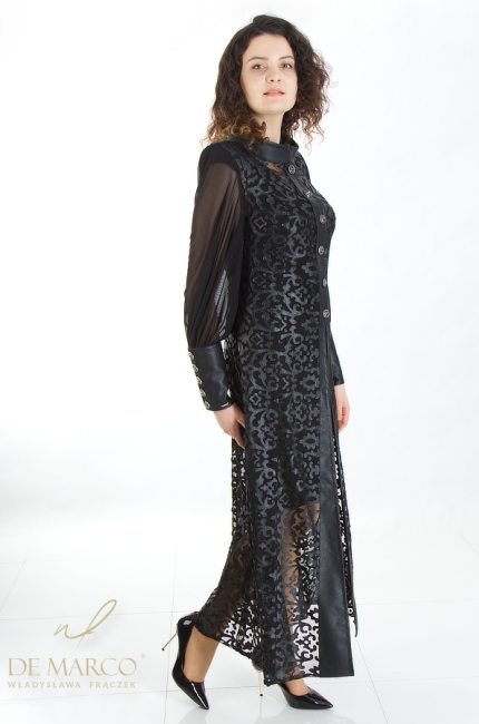 Black lace formal dress coat sewn in Poland. Fashionable dress coats from the Polish manufacturer, made to measure De Marco