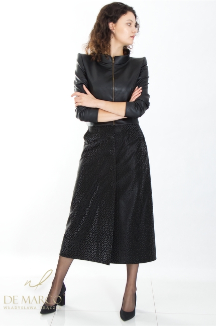 Elegant black skirt made of ecological leather. Polish producer De Marco