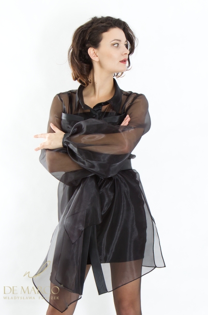 Oryginalny czarny komplet wieczorowy damski. Modna sukienka mini tuba z przezroczystą koszulą damską z organzy. Sklep internetowy De Marco