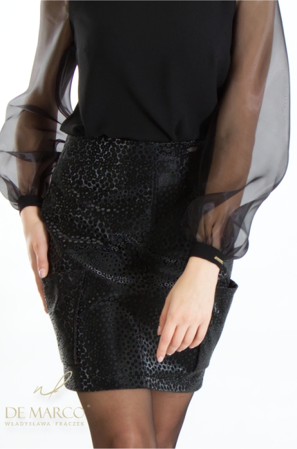Comfortable, fitted mini pencil skirt made of eco-leather. De Marco online store
