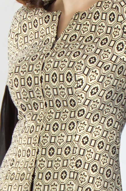 Stylish luxury women's evening suit with gold jacquard. The most fashionable women's suits for the gala, premiere, Opera, New Year's Eve, prom for the Teacher. Stylish evening suits from the designer of the First Lady of the Republic of Poland - Władysław