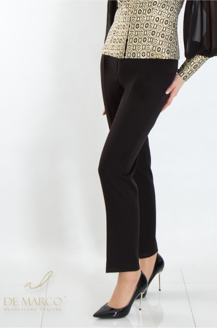 Beautiful and stylish women's evening suit with jacquard. The most fashionable women's occasional suits in gold and sensual black. Polish manufacturer De Marco online store