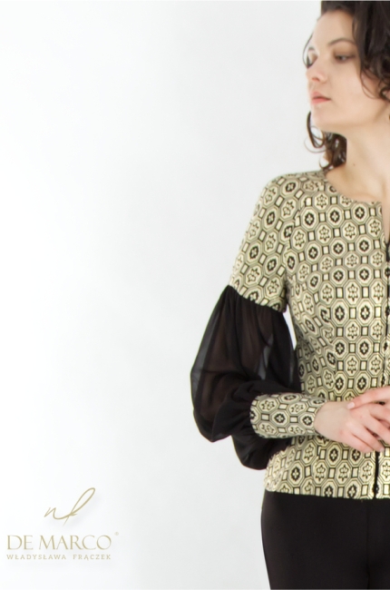 Romantic modern women's evening suits from the Polish manufacturer De Marco. Tailoring luxury women's clothing from De Marco