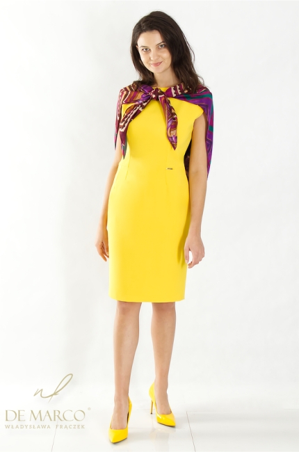The perfect set for a summer party – a lemon dress with a shawl in shades of burgundy and green. Tailoring by De Marco