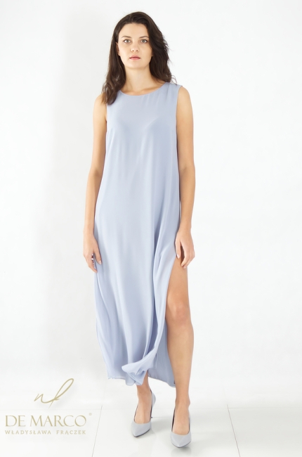 A long, beautiful summer coat perfect for wearing with a dress or formal trousers. Polish manufacturer De Marco