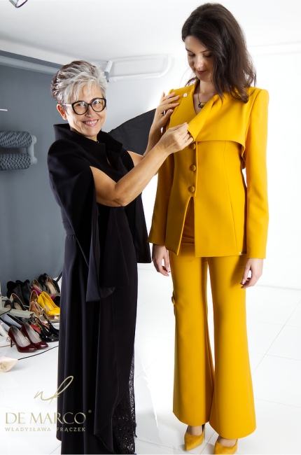 Szyta na miarę oryginalna odzież damska wizytowa biznesowe i dyplomatyczna od polskiej projektantki Władysławy Frączek De Marco