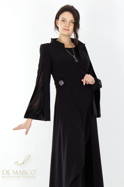 Modern black women's coats perfect for evening wear. De Marco Online Store