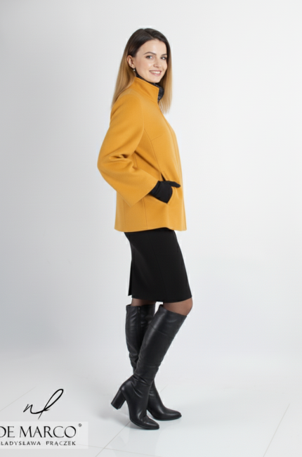 Nowoczesne płaszcze wełniane krótkie trapezowe kubełkowe idealne dla sylwetek plus size jabłko. Szycie na miarę De Marco