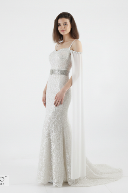 Najpiękniejsze maxi suknie ślubne z koronki szyte na miarę u polskiego producenta. De Marco