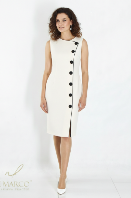 Piękna minimalistyczna sukienka wizytowa z wyszczuplającą linią zapięcia. Szyte na miarę sukienki okolicznościowe dla kobiet sukcesu De Marco