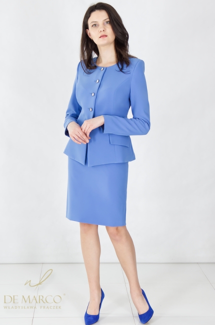 Modne gładkie garsonki damskie w odcieniu błękitu egispkiego. Szycie na miarę De Marco